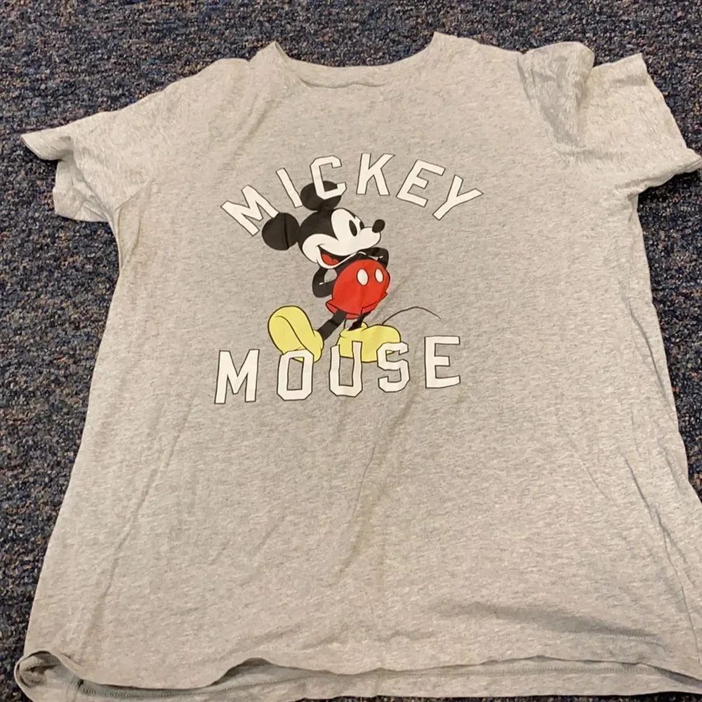 Mickey Mouse tee sz. XL